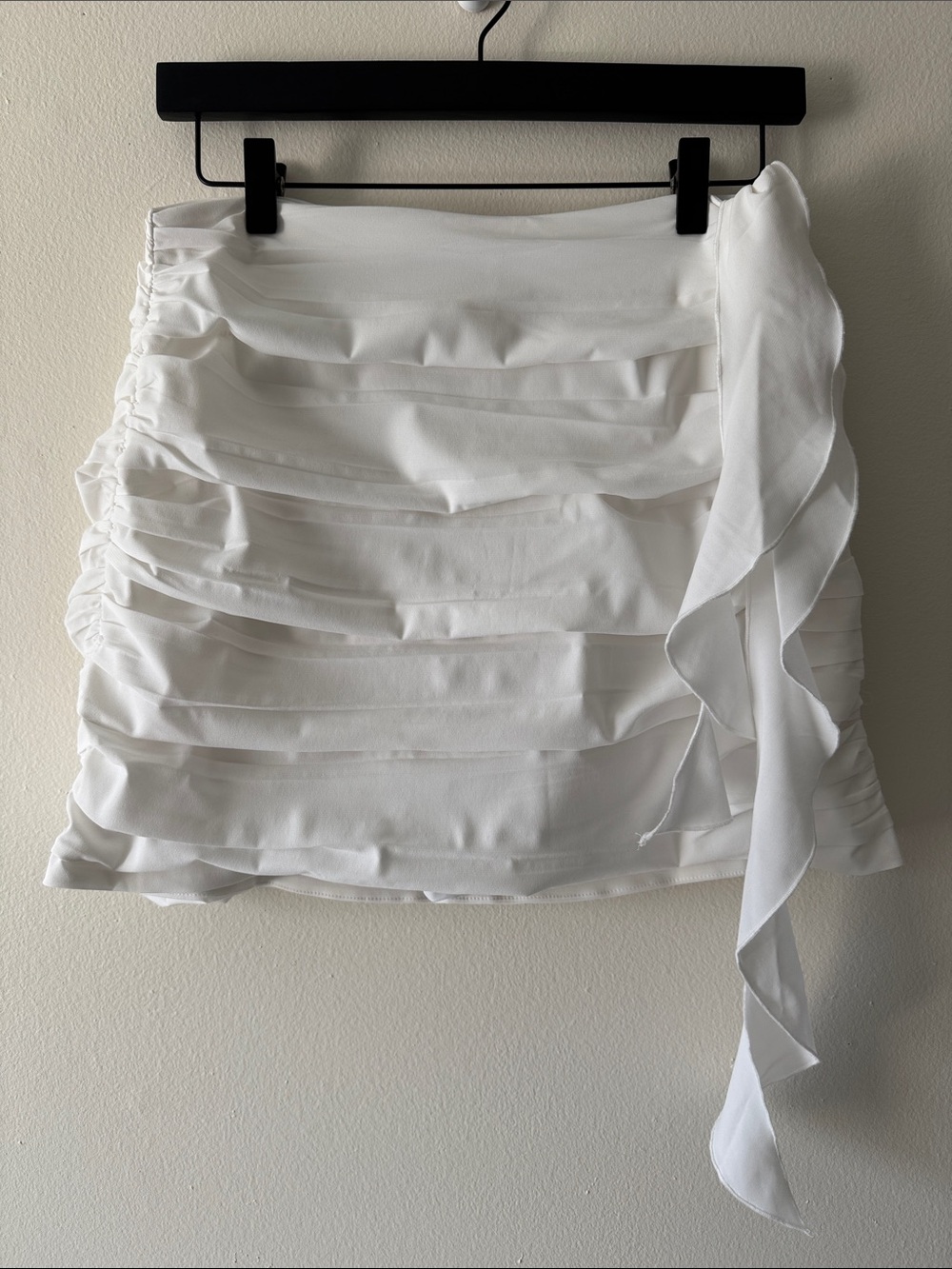 Abercrombie White Ruched Mini Skirt